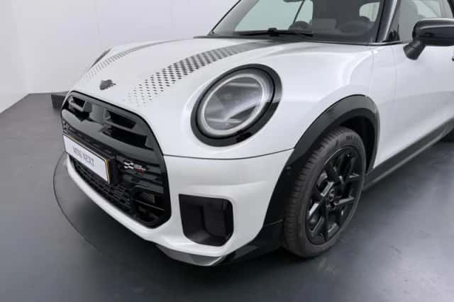 MINI Cabrio (2026) thumbnail 26