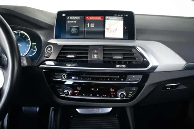 BMW X3 (2019) thumbnail 12