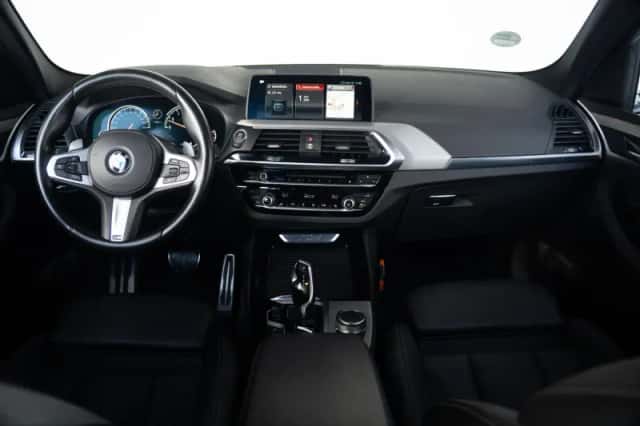 BMW X3 (2019) thumbnail 3