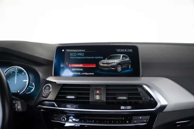 BMW X3 (2019) thumbnail 24