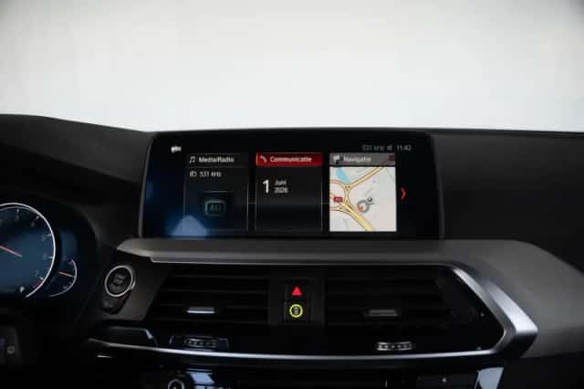 BMW X3 (2019) thumbnail 25