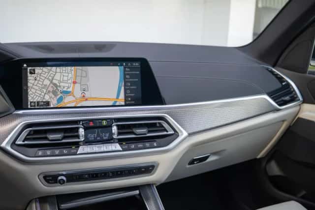 BMW X5 (2021) thumbnail 11