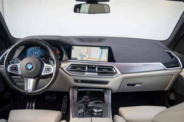 BMW X5 (2021) thumbnail 3