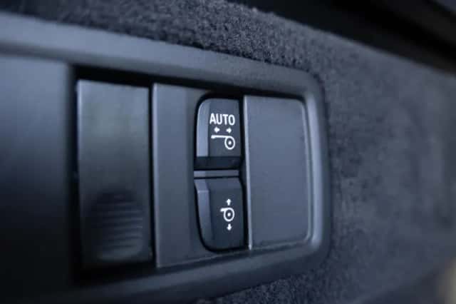 BMW X5 (2021) thumbnail 22