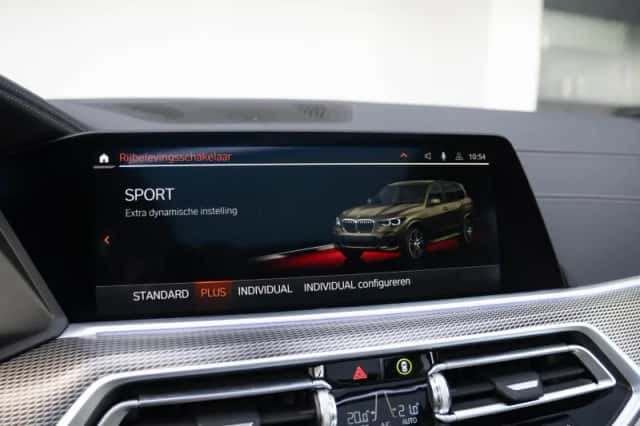 BMW X5 (2021) thumbnail 42