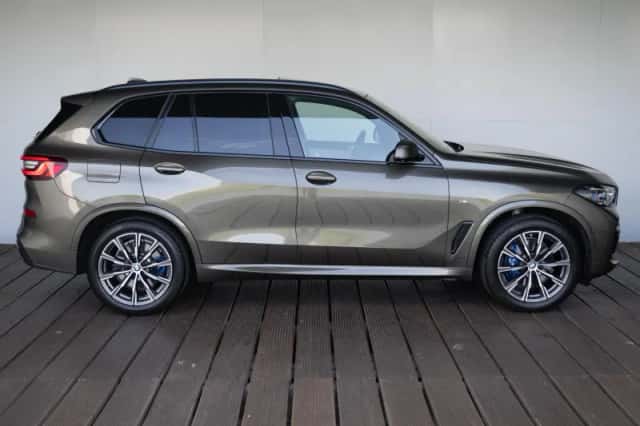 BMW X5 (2021) thumbnail 7