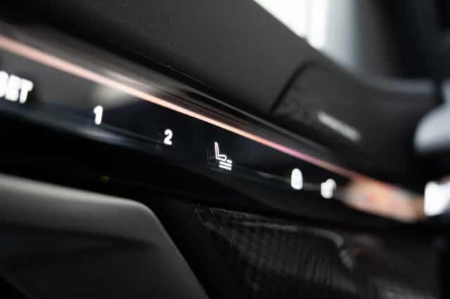 BMW i5 (2025) thumbnail 17