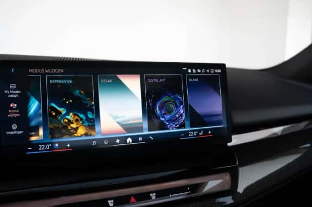 BMW i5 (2025) thumbnail 24