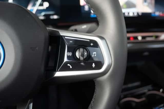 BMW i5 (2025) thumbnail 26
