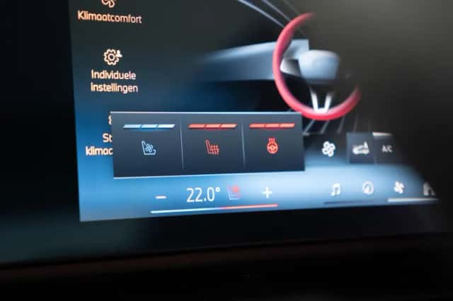 BMW i5 (2025) thumbnail 30