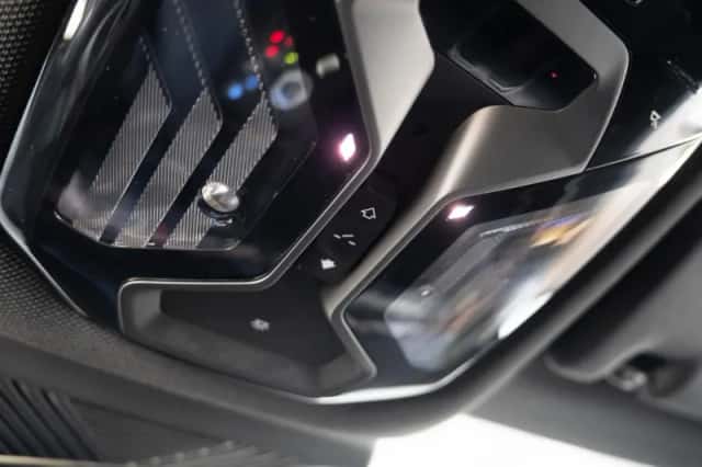 BMW i5 (2025) thumbnail 32