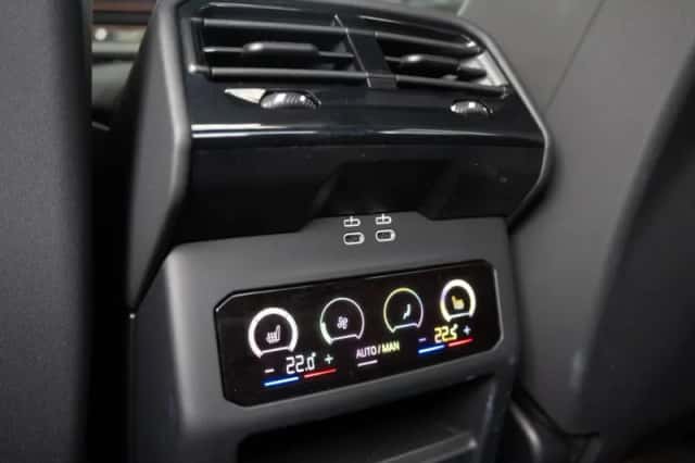 BMW i5 (2025) thumbnail 33