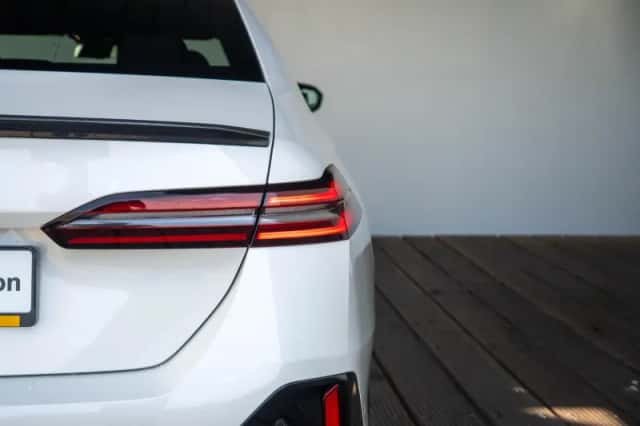BMW i5 (2025) thumbnail 43
