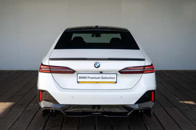 BMW i5 (2025) thumbnail 8