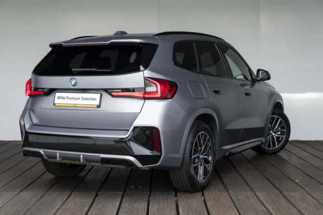 BMW X1 (2023) thumbnail 2