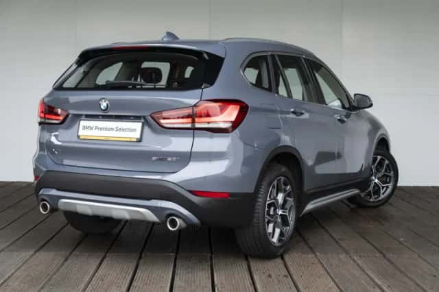 BMW X1 (2021) thumbnail 2