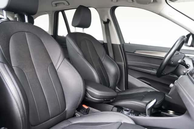 BMW X1 (2021) thumbnail 4