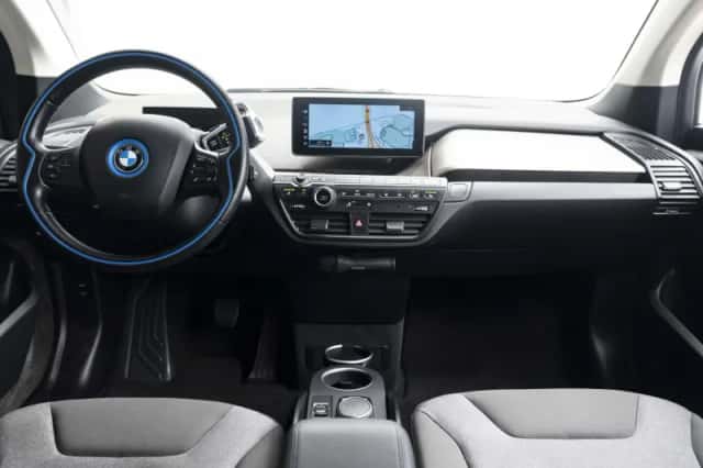 BMW i3 (2021) thumbnail 3
