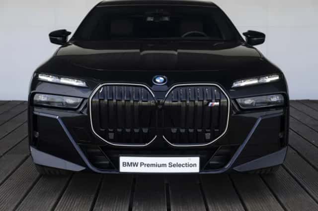 BMW i7 (2026) thumbnail 6