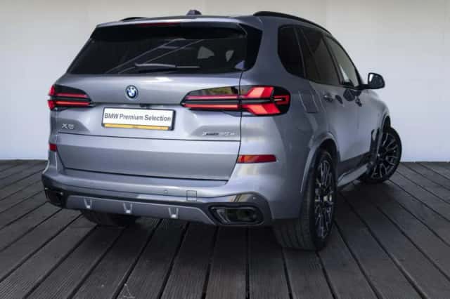 BMW X5 (2025) thumbnail 2