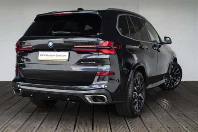 BMW X5 (2025) thumbnail 2