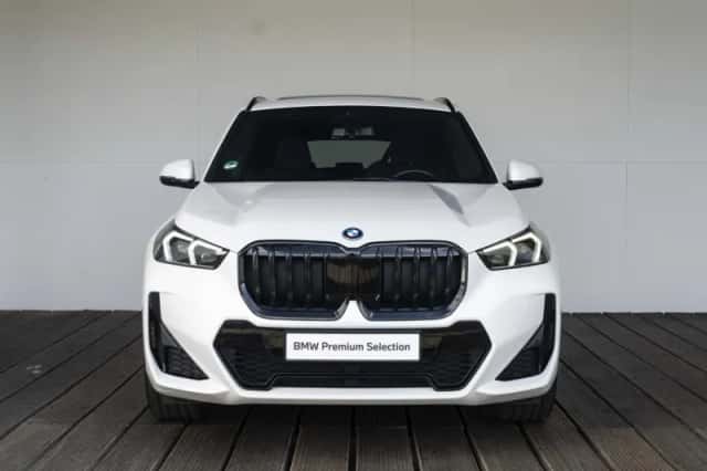 BMW X1 (2023) thumbnail 6
