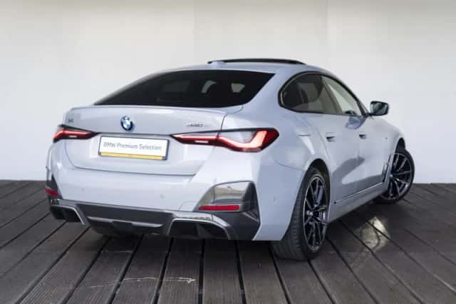 BMW i4 (2021) thumbnail 2