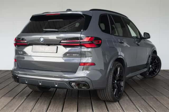 BMW X5 (2026) thumbnail 2