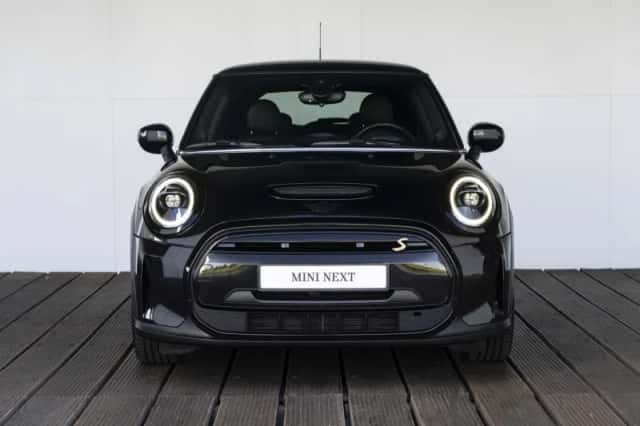 MINI Electric (2022) thumbnail 6