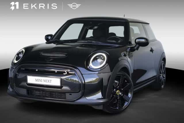 MINI Electric (2023) thumbnail 1