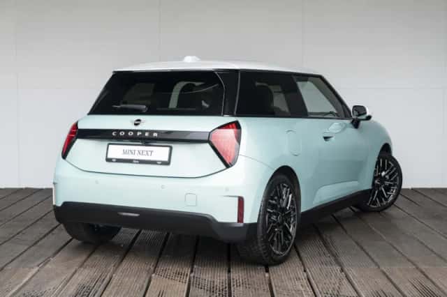 MINI Mini Electric (2025) thumbnail 2