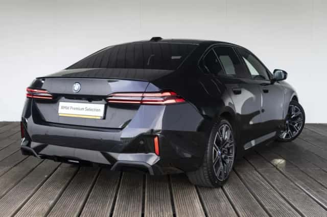 BMW 5-Serie (2024) thumbnail 2