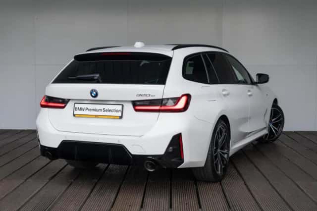 BMW 3-Serie (2024) thumbnail 2