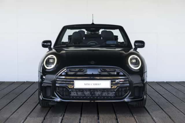 MINI Cabrio (2026) thumbnail 4
