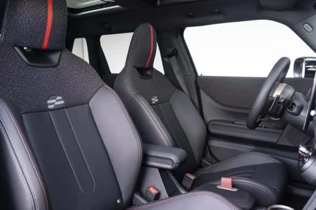 MINI Cooper (2026) thumbnail 4