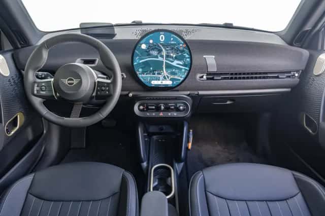 MINI Mini Electric (2026) thumbnail 2