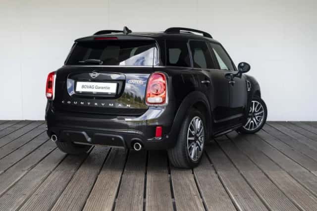 MINI Countryman (2018) thumbnail 2