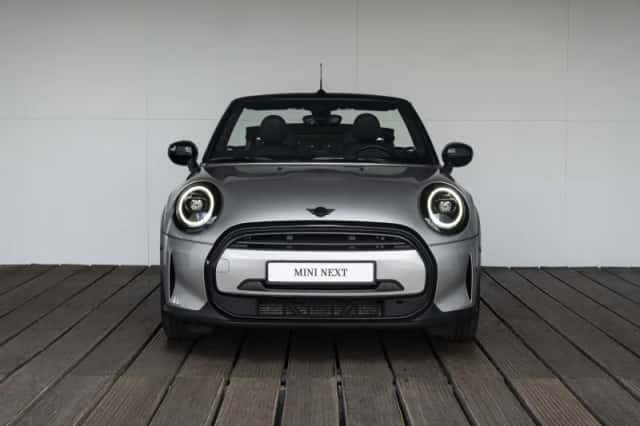 MINI Cabrio (2023) thumbnail 6