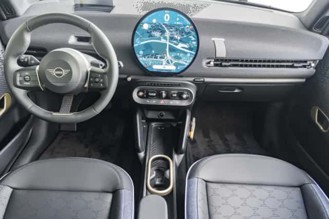 MINI Mini Electric (2026) thumbnail 3