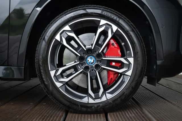 BMW X1 (2024) thumbnail 6