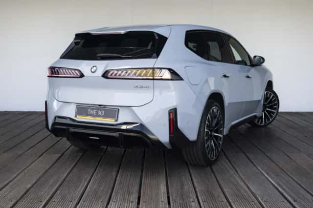 BMW iX3 (2026) thumbnail 2