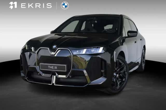 BMW iX (2026) thumbnail 1
