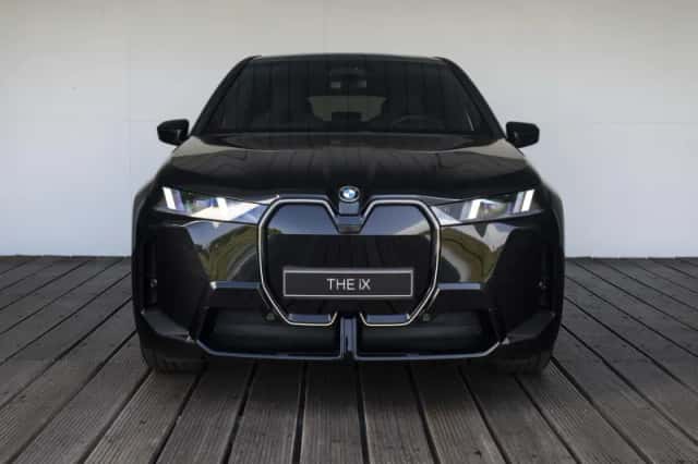 BMW iX (2026) thumbnail 5