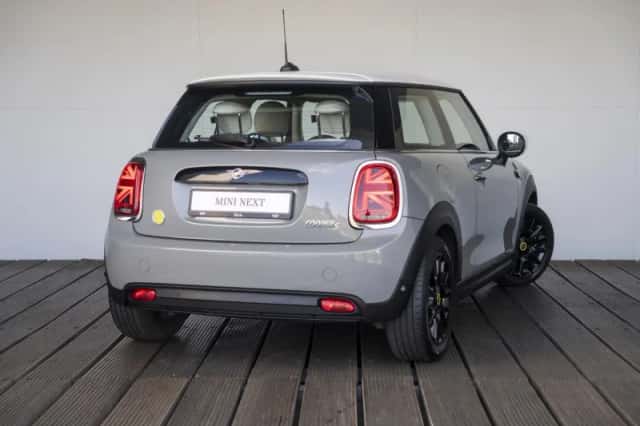 MINI Mini Electric (2022) thumbnail 2