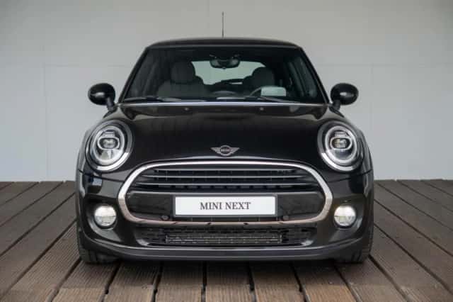 MINI Cooper (2019) thumbnail 6