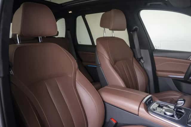 BMW X5 (2020) thumbnail 4