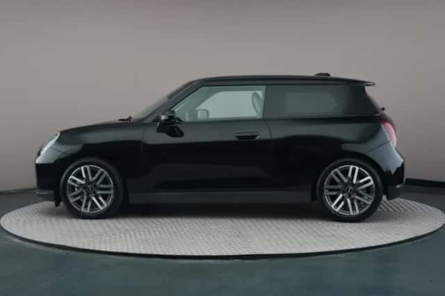 MINI Mini Electric (2025) thumbnail 3