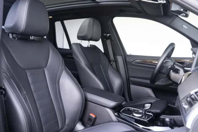 BMW X3 (2022) thumbnail 4