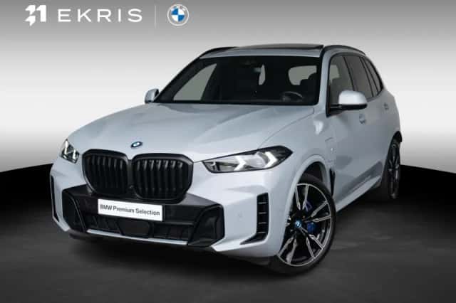 BMW X5 (2023) thumbnail 1