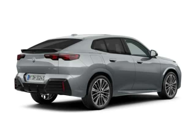 BMW iX2 (2026) thumbnail 2